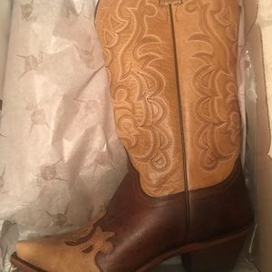 New Ladies Justin western boots in box